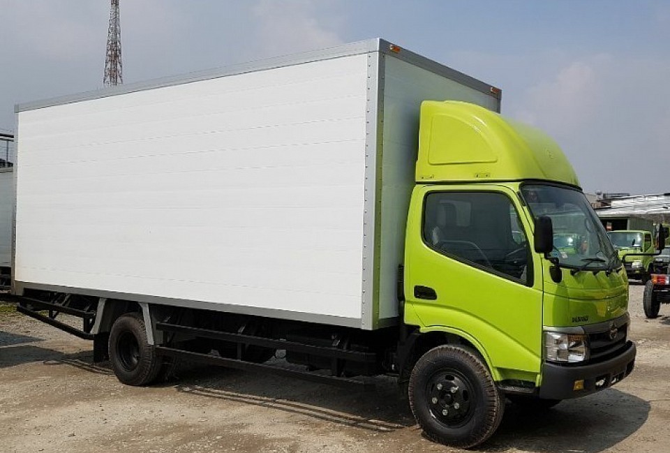 HINO DUTRO 136 MDL PS, 136 HDL gardan 6.4 PS Cargo Long Chasis, Terpanjang diKelasnya 5.5 dan 5.83 meter lebih dari itu Custom BAK, LOSBAK, bisa dibuat model BOX, WINGBOX, lebih lanjut silahkan hubungi Herman 0812-8322-6966