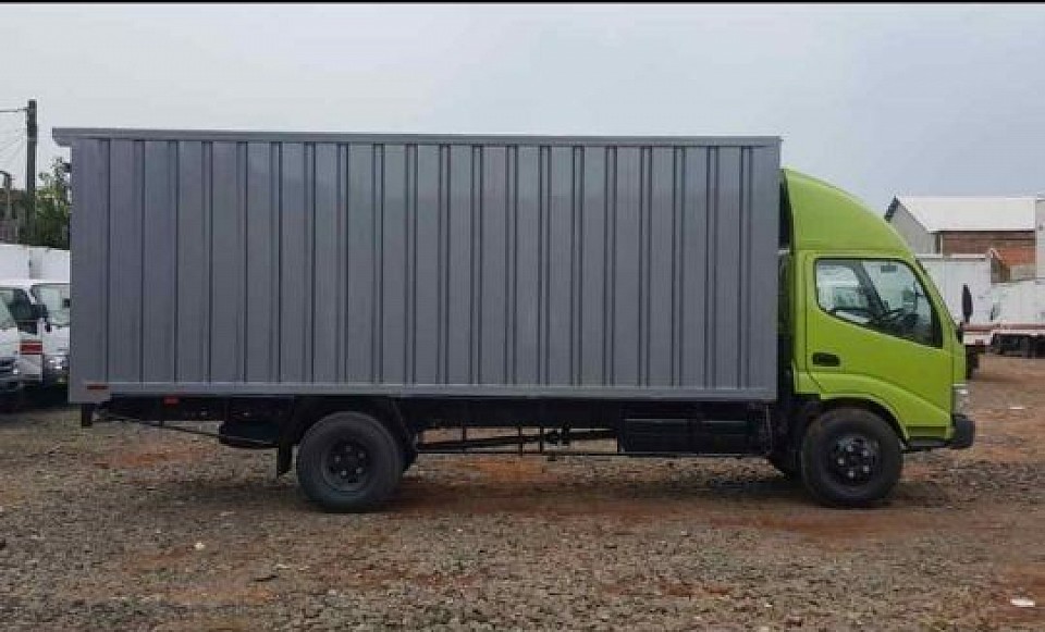 HINO DUTRO 136 MDL STD, HDL gardan 6.4, bisa dibuat model BAK, BOX, WINGBOX, LOSBAK, hubungi Herman 0812-8322-6966
