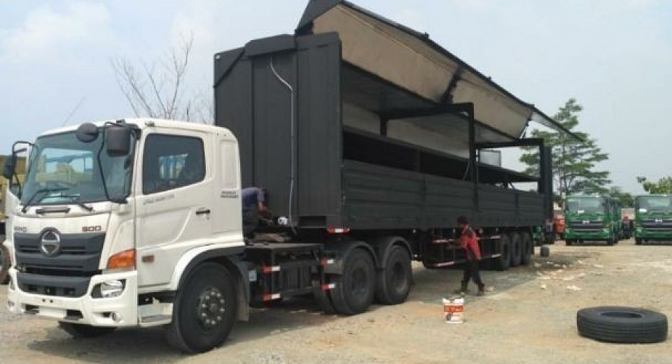 HINO RANGER FM 280 TH, FM 280 TH Rem ABS 6x4 10 ban, bisa dibuat model Trailer 20 & 40 feet FLATBED, BAK, WINGBOX, TANKI, lebih lanjut silahkan hubungi Herman 0812-8322-6966