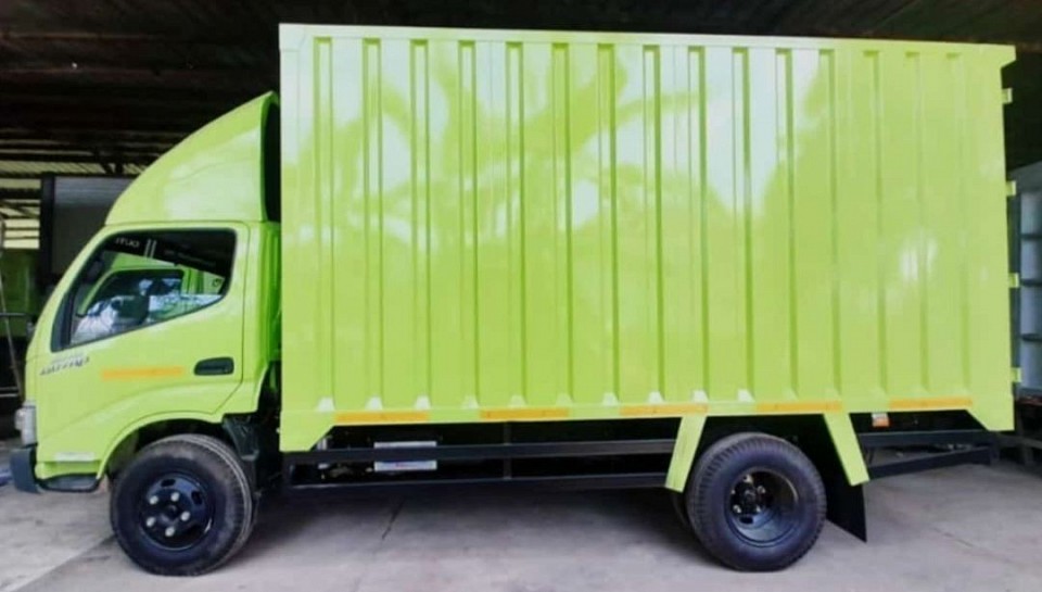 HINO DUTRO 115 SDR PS 4 ban, bisa dibuat model BAK, BOX, LOSBAK, CRANE, WINGBOX* hubungi Herman 0812-8322-6966