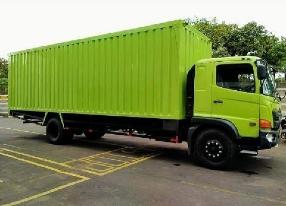 HINO RANGER FG 260 JS Long Sasis panjang 8.5 meter 6 ban 4x2, bisa dibuat model BAK, BOX, WINGBOX, LOSBAK, TOWING, CRANE, informasi lebih lanjut silahkan hubungi Herman 0812-8322-6966