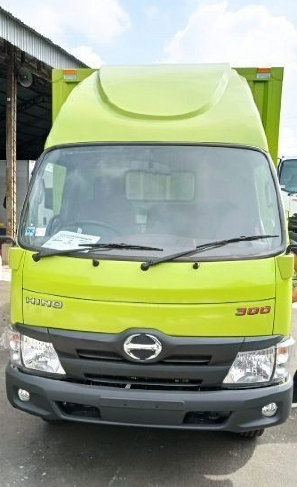 DEALER HINO JAKARTA (JABODETABEK) JAWA BARAT & BANTEN, Tampilan tampak depan Unit HINO DUTRO EURO4, hubungi Herman 0812-8322-6966